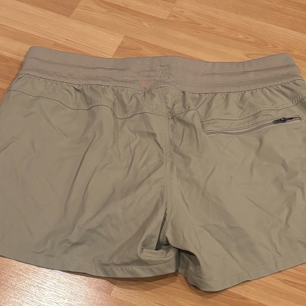 The North Face Tan/ Khaki Athletic Shorts - Picture 4 of 5